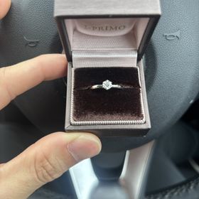 【アイプリモ(I-PRIMO)の口コミ】 こだわりのダイヤモンドの仕上がりで、光り方、形、色がとても良かったで…
