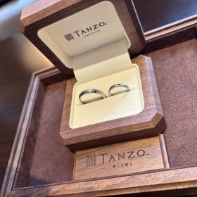 【TANZO.(鍛造指輪)の口コミ】 リングの幅、カラー、素材、加工など
たくさん選べるので、自分にぴったり…