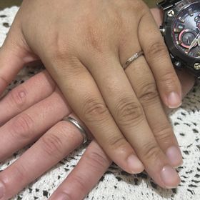 【FRAU KOBE JAPAN(フラウ コウベ ジャパン)】の口コミ 私はダイヤの入った可愛いデザインを希望で夫はシンプルなデザインを希望し...