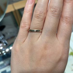 【ESTELLE(エステール)】の口コミ プラチナとゴールドがどちらも含まれたデザインで、珍しく個性的だと思い手...