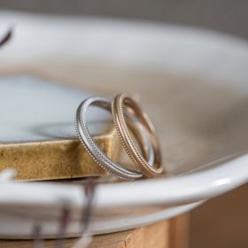 【Cayof(カヨフ)の口コミ】 【指輪のデザイン・テイスト・素材】
2人とも普段の生活の中でも指輪をつ…