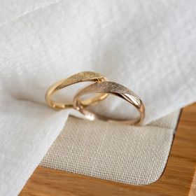 【Cayof(カヨフ)の口コミ】 豊富なデザインだけでなく、ゴールドだけでも色々な種類があるので自分に…