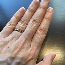 【TANZO.(鍛造指輪)の口コミ】 シンプルで普段の服に馴染みやすいデザインでとても気に入りました。とて…