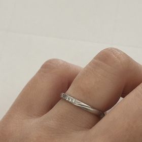 【アイプリモ(I-PRIMO)の口コミ】 シンプルなデザインがおすすめです。
ウェーブのデザインが波のようでかわ…