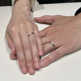 【アイプリモ(I-PRIMO)の口コミ】 ダイヤモンドサテンがとても美しく、着用した際に形がウェーブであり、指…