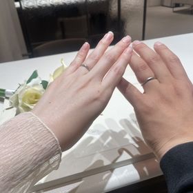 【アイプリモ(I-PRIMO)の口コミ】 デザインが好きでこれにしました。見る角度によって光り方が変わるので、…