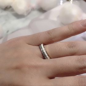 【ブシュロン(BOUCHERON)】の口コミ 以前よりとても気になっていた指輪でした。
実際に手に取ってみると重みも...