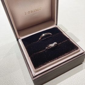 【アイプリモ(I-PRIMO)の口コミ】 シンプルでも一辺倒でないデザインのリングがほしかった。
作りもしっかり…