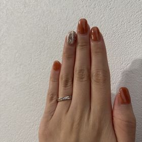 【アイプリモ(I-PRIMO)の口コミ】 繊細なダイヤが3つついていて上品なデザインになっています。手元を華やか…