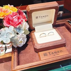 【TANZO.(鍛造指輪)の口コミ】 デザインやそのほか諸々の加工をいちから自分たちで決めて作っていただき…
