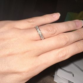 【リューツウ】の口コミ 0.55ct、HクラスのSIレベル、verygoodランクです。
ライ...