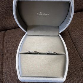 【I's stone(アイズストーン)の口コミ】 指輪を購入する上でシンプルさを重要視しました。
購入した指輪はとてもシ…