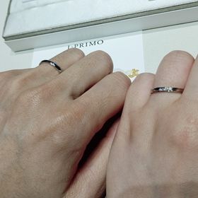 【アイプリモ(I-PRIMO)の口コミ】 ストレートでダイヤモンドも1個というシンプルなデザイン。ただしマット加…