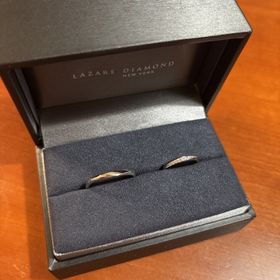 【ラザール ダイヤモンド(LAZARE DIAMOND)の口コミ】 女性の指輪の場合、真上からだけでなく、180度どの角度からでもダイヤモン…