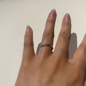 【アイプリモ(I-PRIMO)の口コミ】 元々細いリングを探していて、何個か試着していくとペルセウスを着けてみ…