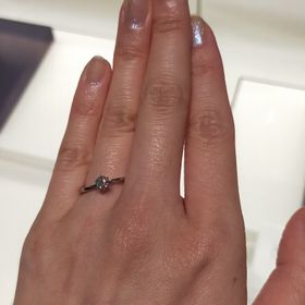 【俄(にわか)の口コミ】 デザインと4Cのクオリティと価格です。デザインとダイヤモンドのクオリテ…