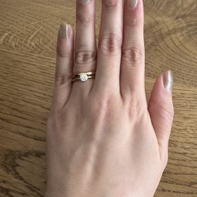 【Ryui(リュイ)】の口コミ ザ・婚約指輪という感じは嫌で、毎日付けても違和感ないけどカジュアルであ...