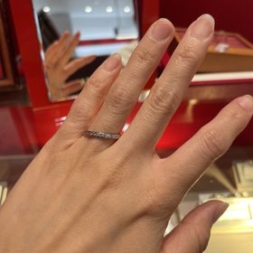 【TRECENTI(トレセンテ)の口コミ】 エタニティリングの数は少なかったのですが、その中でリング幅も太すぎず…