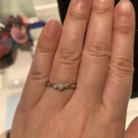 【ヴァンドーム青山(VENDOME AOYAMA)の口コミ】 ストレートとウェーブのデザインで迷い、どちらのデザインも装着しました…