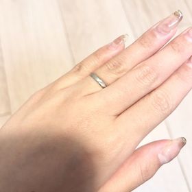 【BONDS(ボンズ)の口コミ】 シンプルかつカジュアルで、どんな服装にも合い、普段使いしやすいです。…