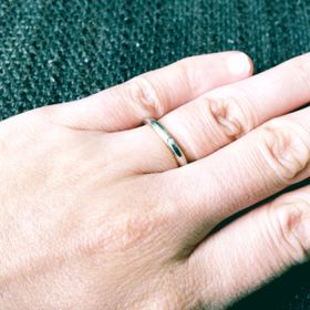 【Veramore(ヴェラモーレ)の口コミ】 低予算で考えていたため、シンプルなリングしか選択肢がないと思っていま…