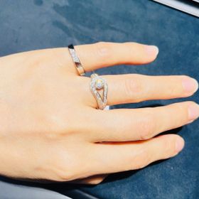 【ヴァン クリーフ＆アーペル(Van Cleef & Arpels)の口コミ】 どこかエジプトっぽさもあり、ゴージャスで独創的で印象的なデザインに惹…