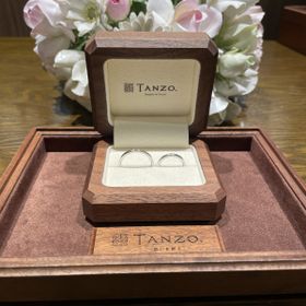 【TANZO.(鍛造指輪)の口コミ】 鍛造という製法に惹かれてお伺いしましたが、落ち着いた店舗で、製法や素…