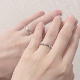 【出雲結(いずもゆい)の口コミ】 私が購入したのは「縁」という指輪で、一目惚れして購入しました。ウェー…