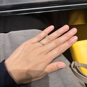 【銀座ダイヤモンドシライシの口コミ】 シンプルで流行りに左右されないデザインがとても気に入りました。銀座ダ…