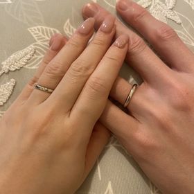 【ケイウノ ブライダル(K.UNO BRIDAL)の口コミ】 夫のリングの内側にはイエローゴールド、私のリングの内側にはピンクゴー…