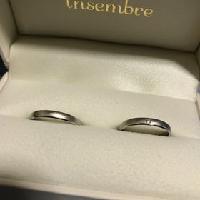 【insembre(インセンブレ)の口コミ】 シンプルだけど少しおしゃれなつや消しマットが欲しかったので斜めライン…