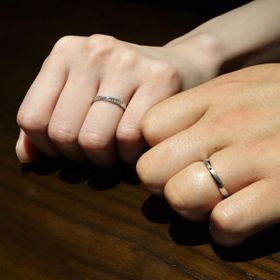 【LEGAN(レガン)の口コミ】 元々のデザインにダイヤを一列追加してオーダーしました。付け心地がとて…