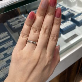 【BLOOM(ブルーム)】の口コミ コンビネーションのリングを探していたので、上下の金属の種類が選べるのは...