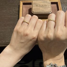 【TANZO.(鍛造指輪)の口コミ】 シンプルで着け心地が良く、鋳造の指輪と比べて約5倍の強度があり変形及び…