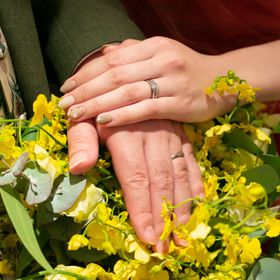 【俄(にわか)の口コミ】 指輪にそれぞれ意味があるのが素敵だと感じました。
2人の思い出の地が北…