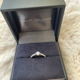 【ラザール ダイヤモンド(LAZARE DIAMOND)の口コミ】 華やかで可憐さもあり、上品さもある指輪を探しており、まさに理想通りの…