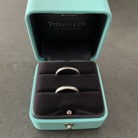 【ティファニー(Tiffany & Co.)の口コミ】 シンプルで日常的につけていても気にならないものがいいと思い、このデザ…
