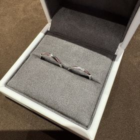 【トリニティ(Trinity)の口コミ】 試着していく中で、ストレートなデザインよりS字のデザインが気に入ったの…