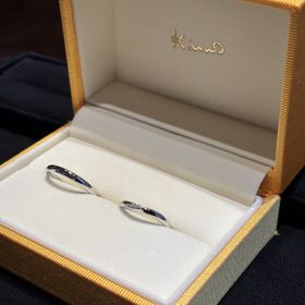 【ケイウノ ブライダル(K.UNO BRIDAL)の口コミ】 ウェーブ型で、指が綺麗に見えます。
ペアで、男女型が違うものが用意され…