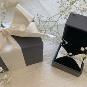 【エクセルコダイヤモンド(EXELCO DIAMOND)の口コミ】 指輪はとても品質が良く、細部まで美しく仕上げられています。シンプルな…