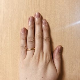 【ティファニー(Tiffany & Co.)の口コミ】 ティファニーの結婚指輪は、シンプルながらも洗練されたデザインで、長く…