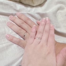 【ツインズキューピッド(Twins Cupid)の口コミ】 1つのダイヤを割りお互いの指輪につけてあるのがとても素敵だと思います。…