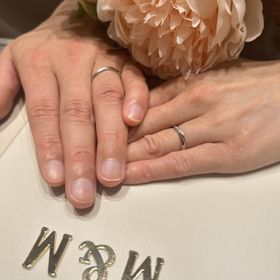 【アイプリモ(I-PRIMO)の口コミ】 仕事上あまり派手ではないものを探していました。
しかし可愛さは譲れず、…