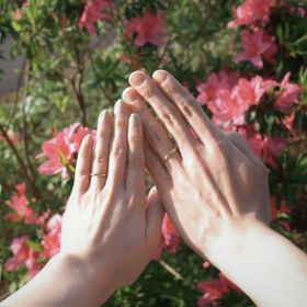 【NIESSING(ニーシング)の口コミ】 このリングは一見シンプルですが、シルバーとゴールドの色味がかなり豊富…