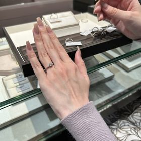 【アイプリモ(I-PRIMO)の口コミ】 オリオンを試着してみて、まず感じたのは上品なバランスの良さ。
センター…