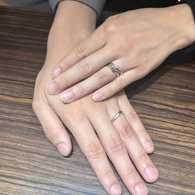 【杢目金屋(もくめがねや)の口コミ】 スモーク加工がしてあるデザインを探している中でブランドごとにスモーク…