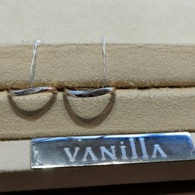 【AMATSU(アマツ)の口コミ】 沢山スタッフさんと共に見ましたが、この指輪と出会って感動しました。
ピ…