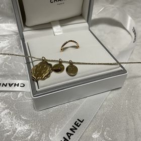 【シャネル(CHANEL)】の口コミ 婚約指輪のこだわりはなかったのですが、指輪探しを2人でしていた時に、気...