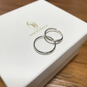 【銀座ダイヤモンドシライシの口コミ】 シンプルだか結婚指輪らしいデザイン。
生活に馴染むデザイン
また生活に…