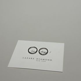 【ラザール ダイヤモンド(LAZARE DIAMOND)の口コミ】 シンプルで付けやすいです。指輪の端がカーブになっていて、付けていても…